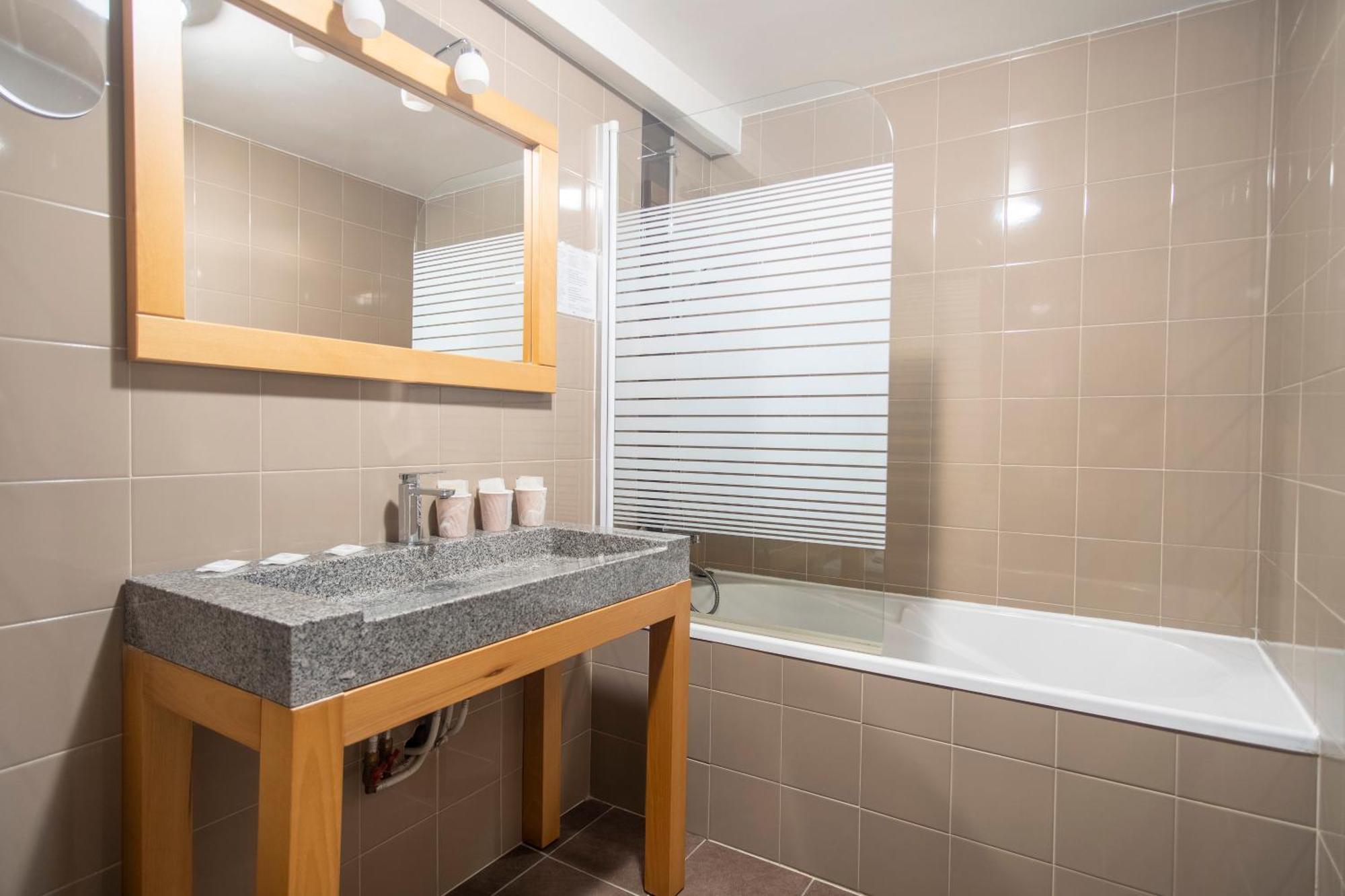 Hôtel Itzalpea Saint-Jean-Pied-de-Port Chambre photo